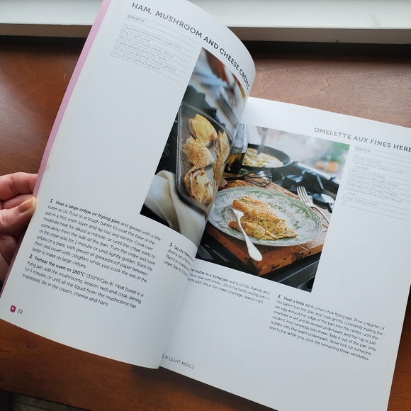 French Cookbook Used - Picture 6 of 8